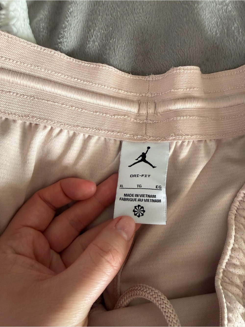 Jordan oversized Tee and shorts set - Picture 9 of 14